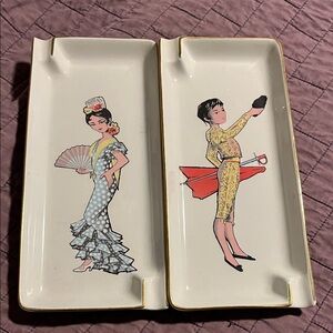 Fondeville Elegant White Ceramic Ashtray Set with Gold Trim